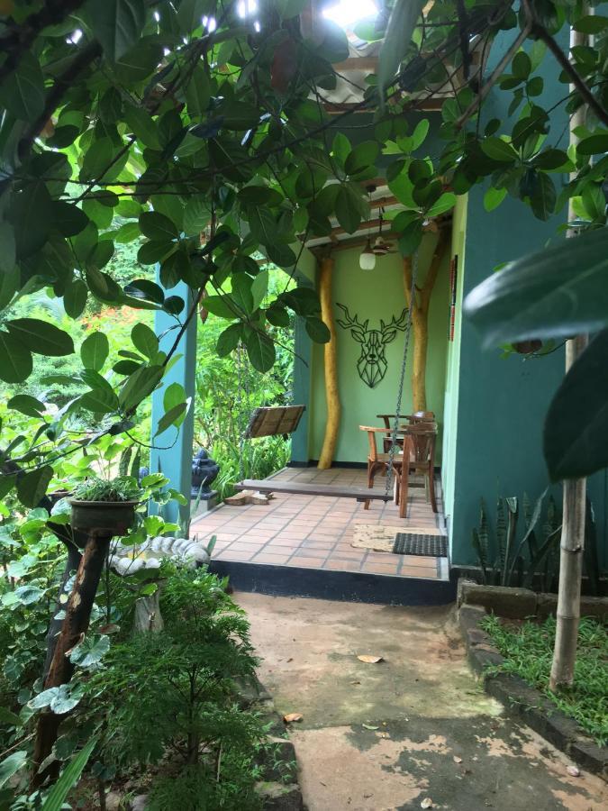 Owls Nest Hotel Udawalawe Bagian luar foto