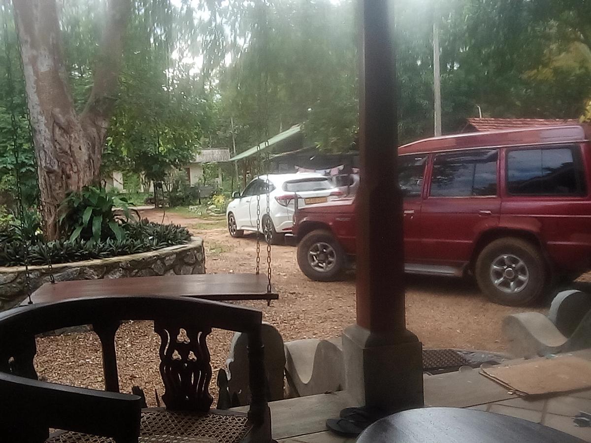 Owls Nest Hotel Udawalawe Bagian luar foto